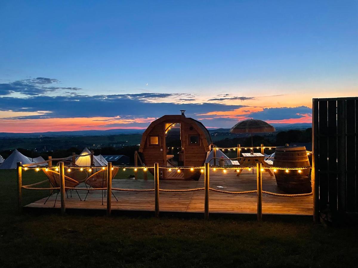 Deerstone Glamping-Pinhaw Beacon Dome Hot Tub Hotel Earby Exterior photo